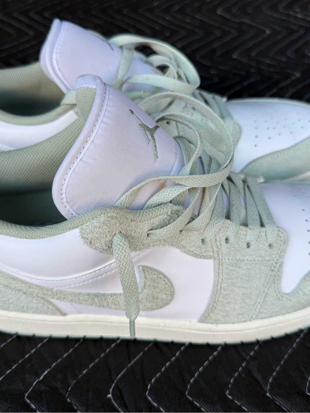 Nike Air Jordan 1 Low SE - Seafoam Green - Picture 4 of 5